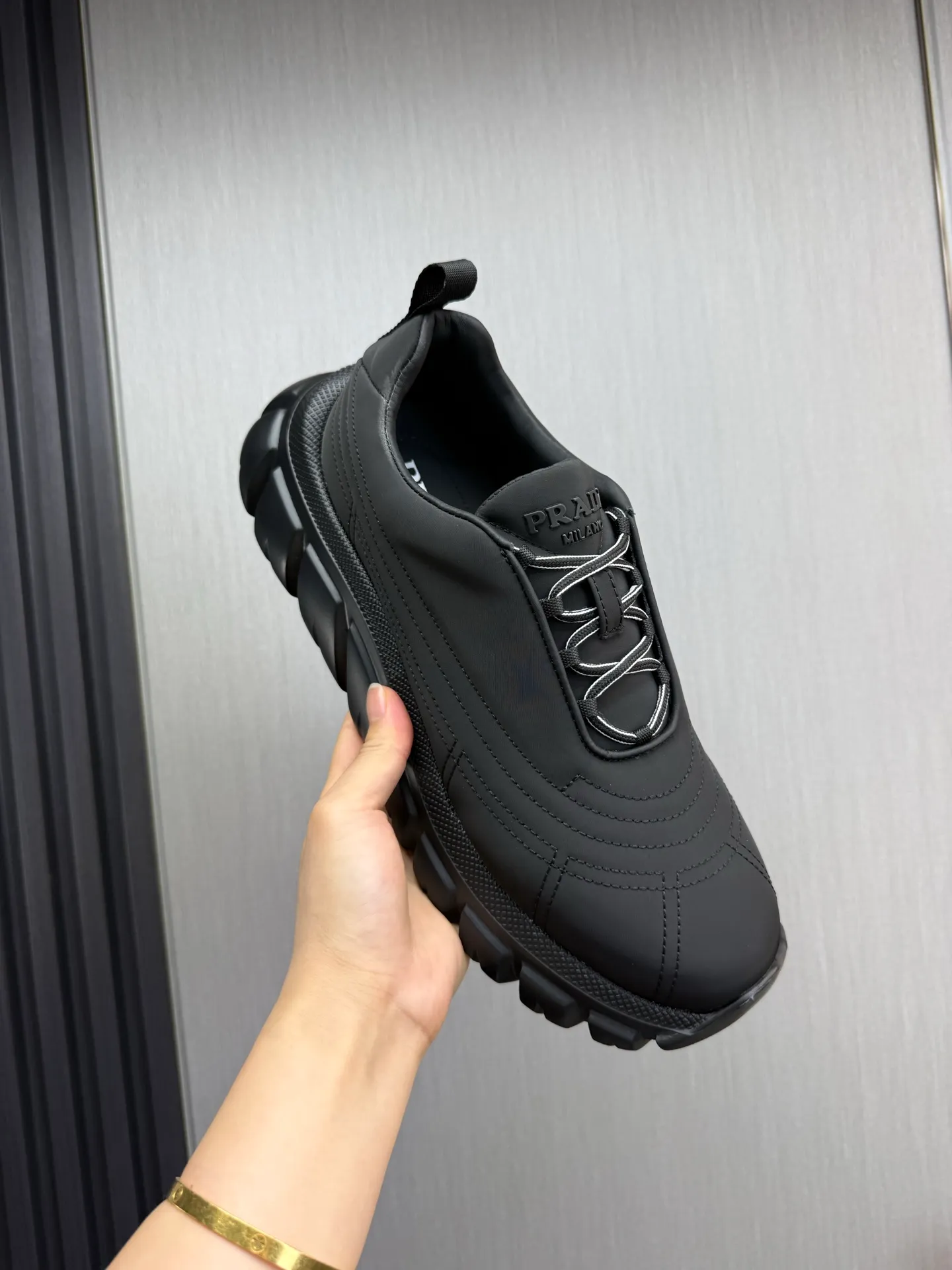 Men's shoes 💰580💰 [PRADA] Men's shoes are popular in the counter, official website synchronization, 1 high-quality shipment ✔️Imported waterproof fabric + cowhide lining, 1🆚1 replica, original sole, 38-45 (45 customized, non-refundable)